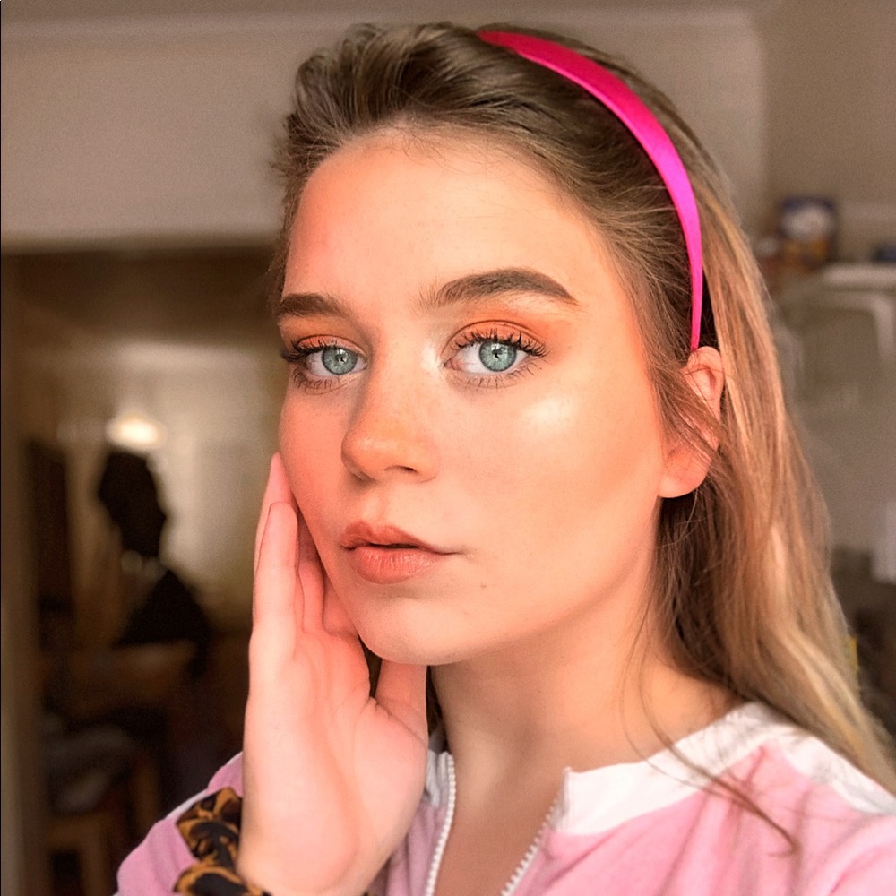 Meet your Posher, Lauren